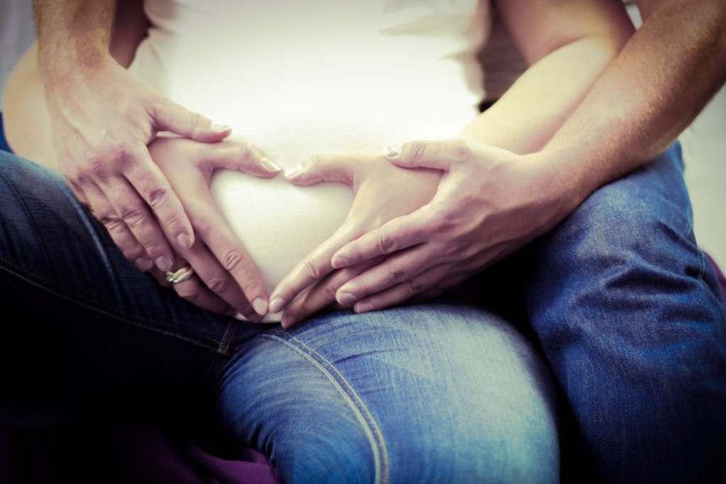 اعراض الحمل بكيس بدون جنين